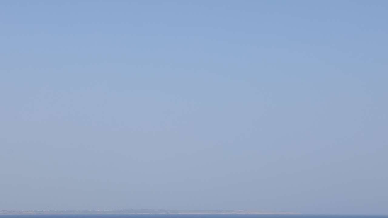 Vessels depart with humanitarian aid for Gaza, from Larnaca