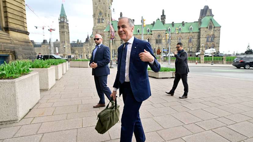 Canadian Prime Minister Carney returns to work