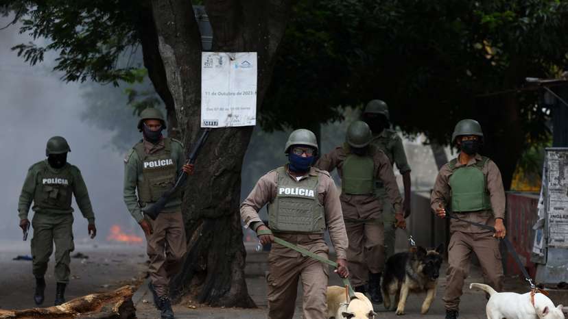 Mozambique opposition party leads national shutdown against election outcome