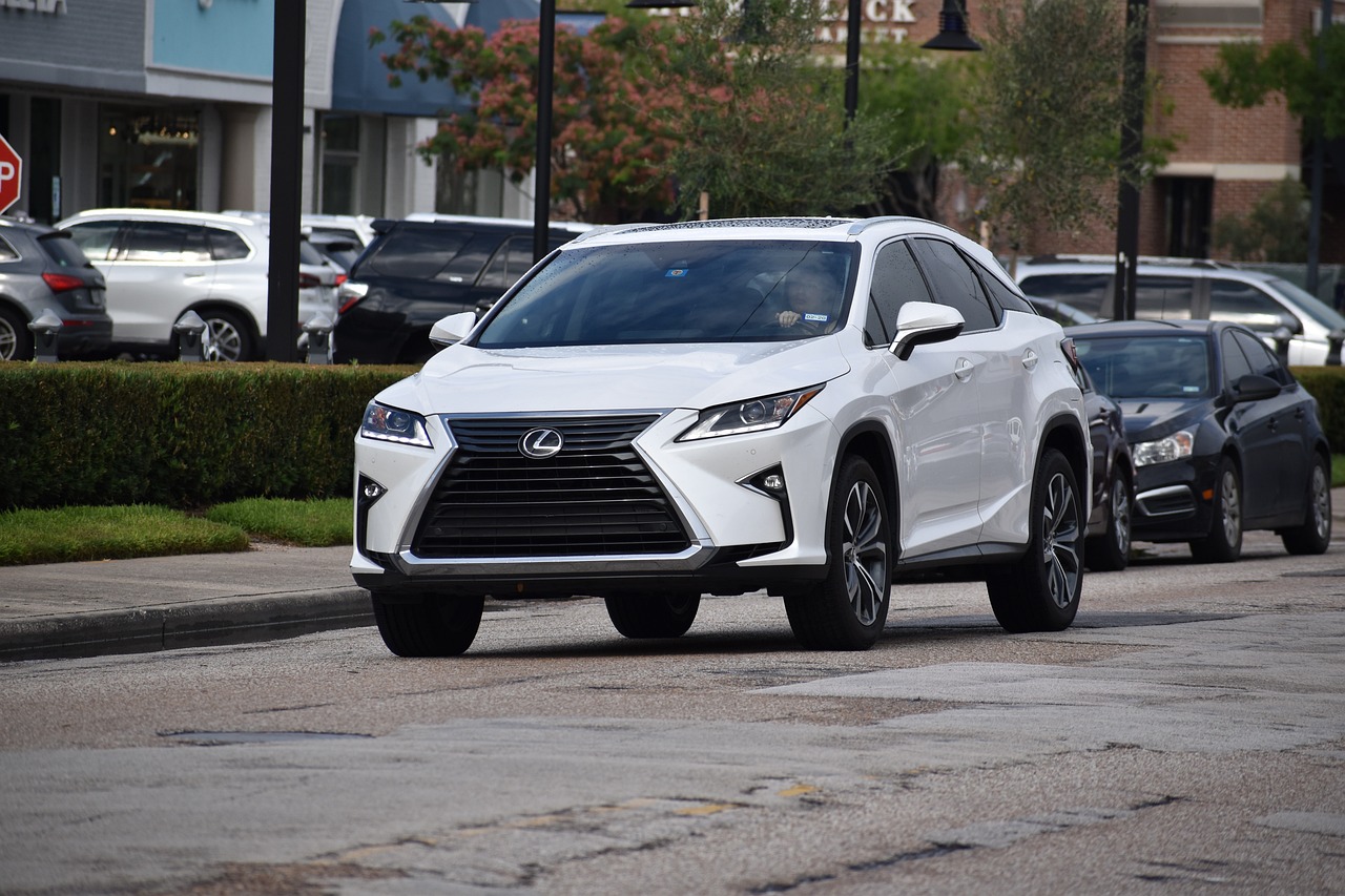 lexus-nx-5267710_1280