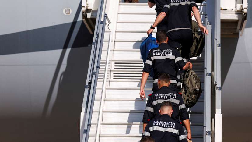 FILE PHOTO: France declares a state of emergency to regain control of events in New Caledonia