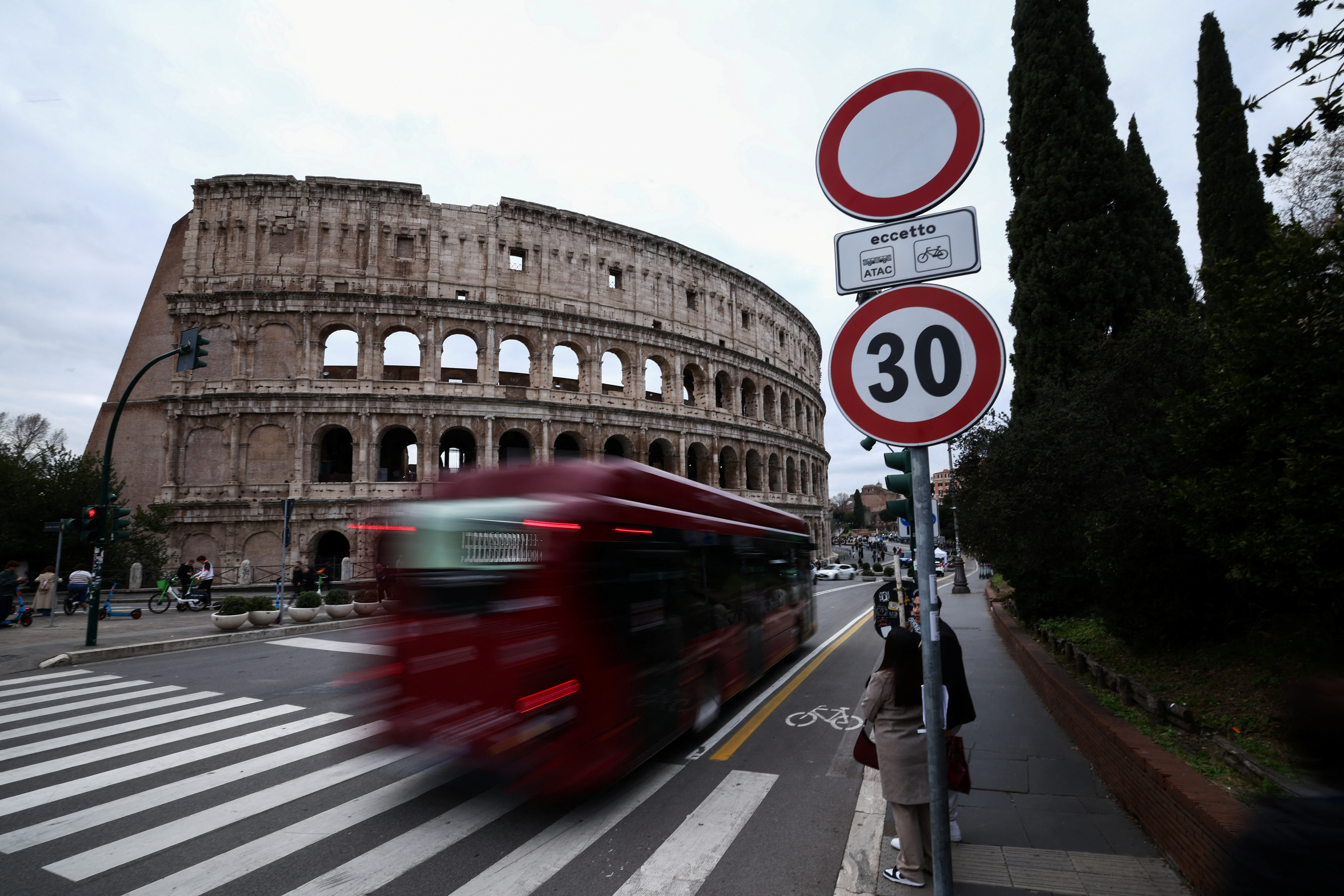 Rome introduces 30 km/h speed limit in historic city centre