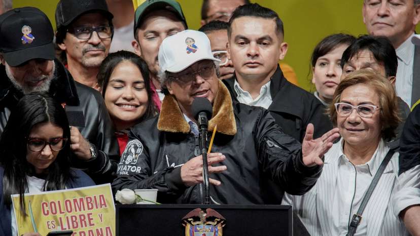 Petro rebukes Ecuador over new tariffs