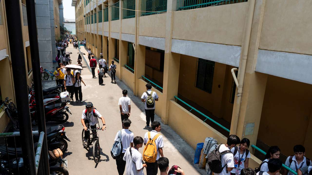 Education and heat in the Philippines