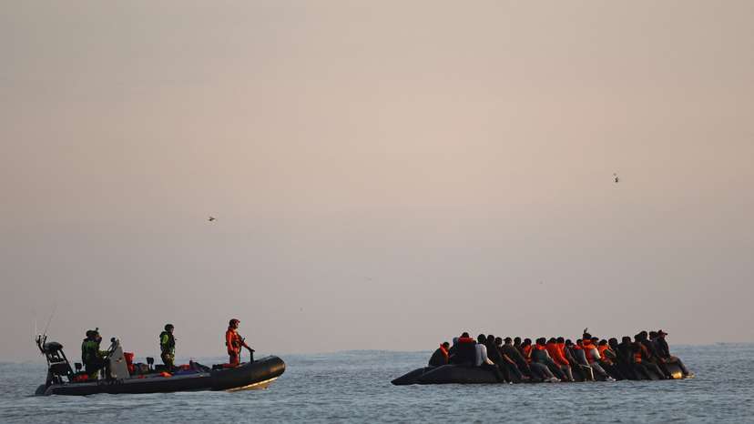 FILE PHOTO: Migrants leave French coast in dinghies as UK, France tighten asylum rules