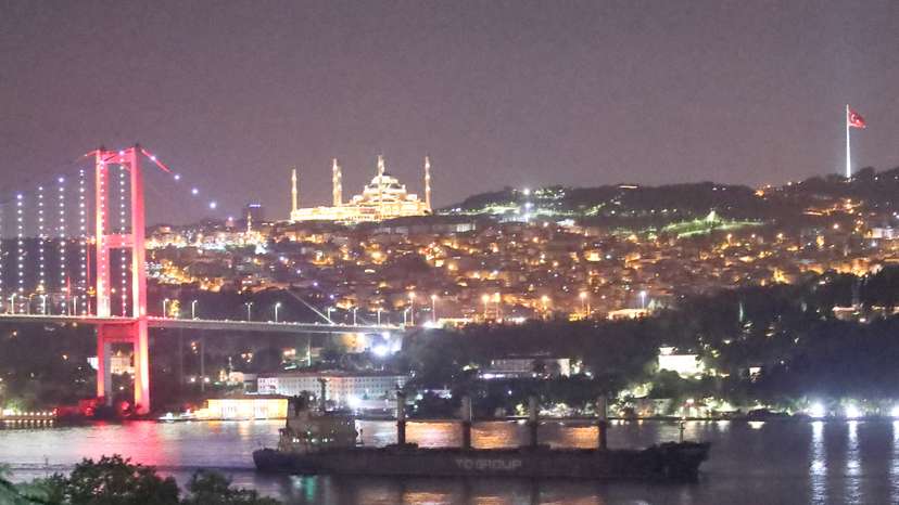 Turkish-flagged bulker TQ Samsun transits Istanbul's Bosphorus