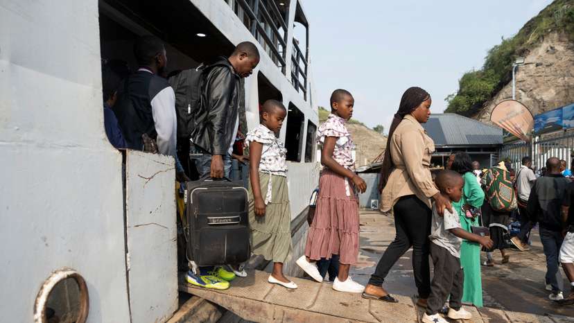 Boat transport resumes as ports re-open in Goma and Bukavu