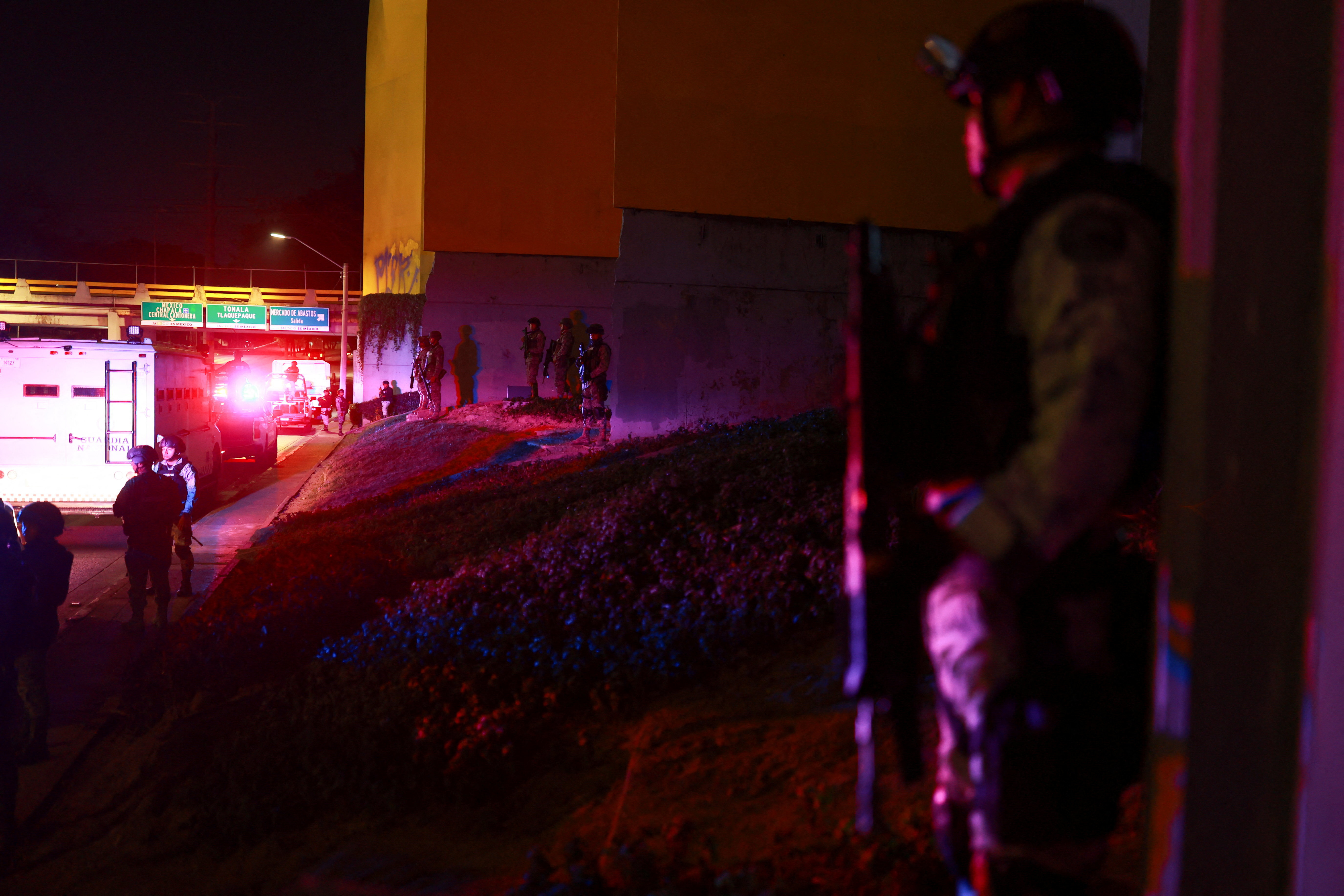 Soldiers bolster security in Guadalajara after the death of ‘El Mencho’ in military operation