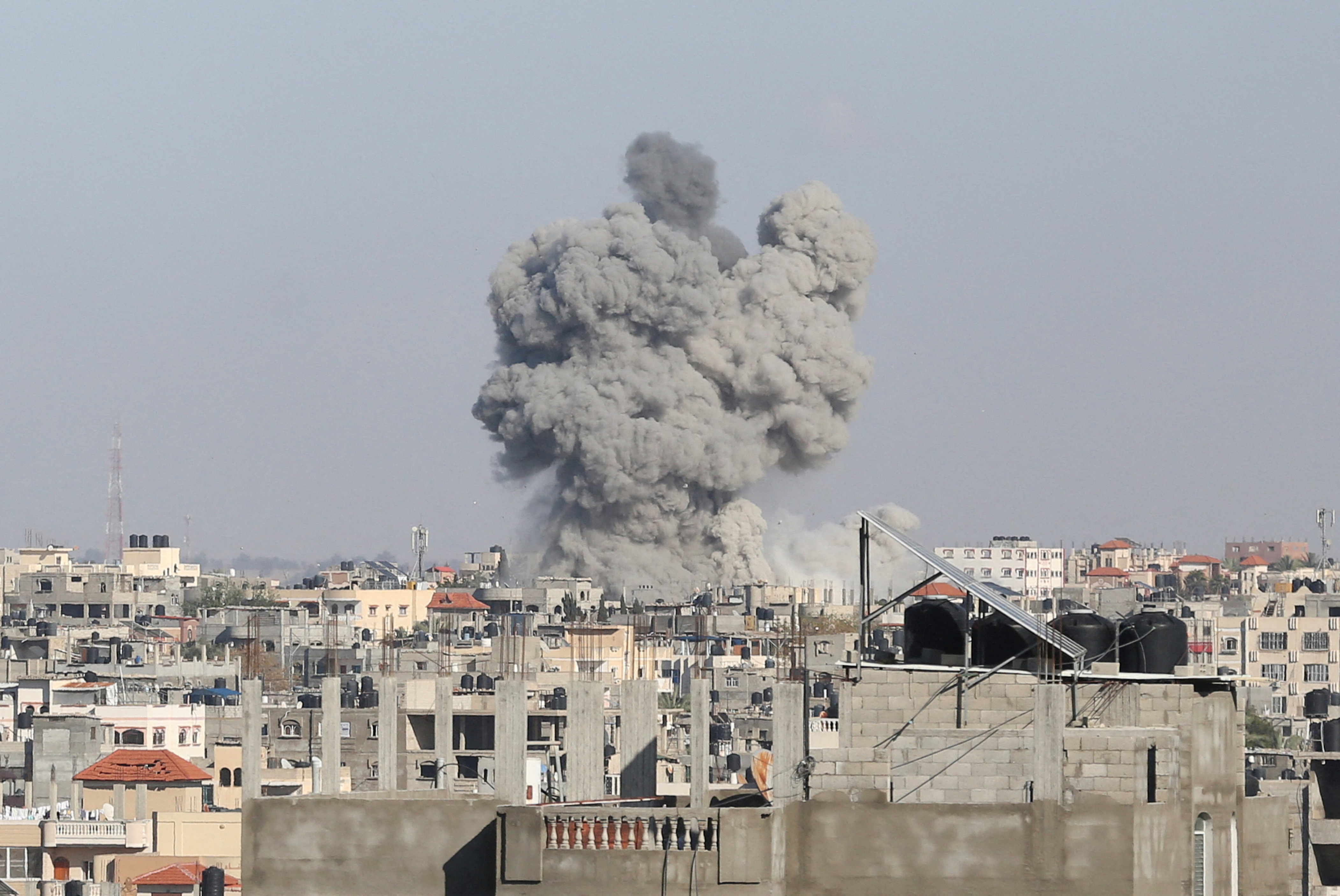FILE PHOTO: Smoke rises following Israeli strikes, amid the ongoing conflict between Israel and the Palestinian Islamist group Hamas, in Rafah