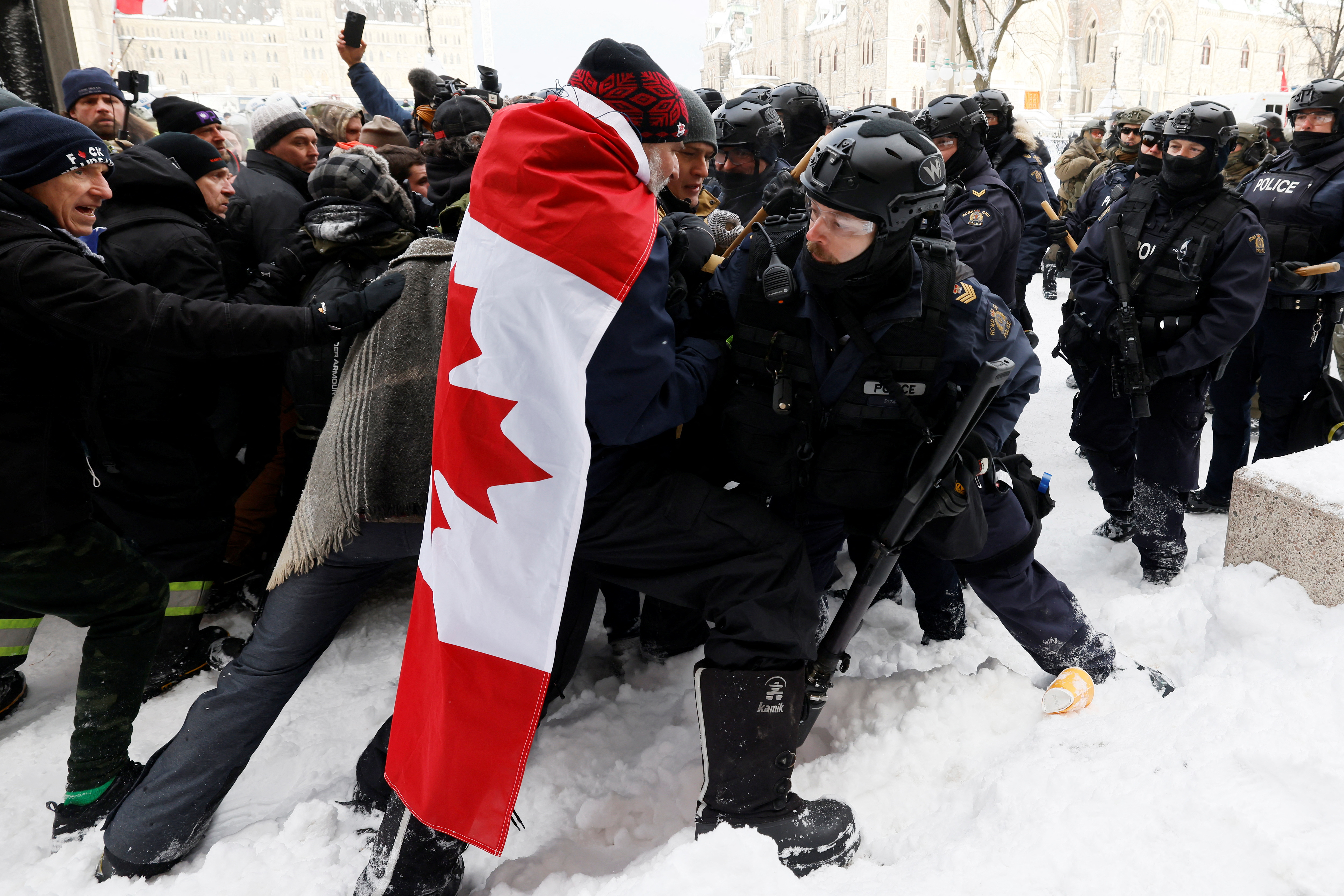 Truckers and supporters continue to protest COVID-19 vaccine mandates in Ottawa