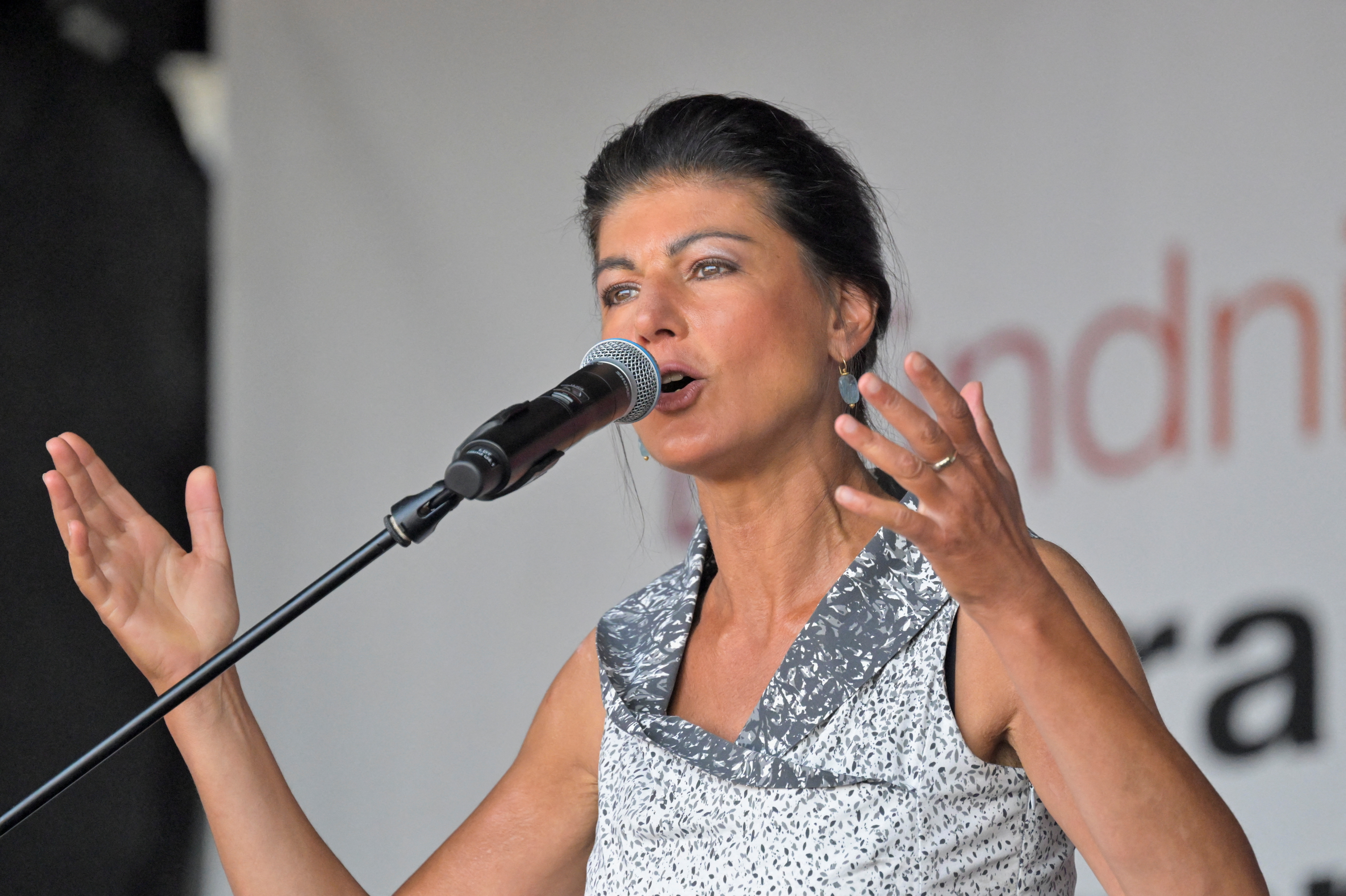 "Buendnis Sahra Wagenknecht" (BSW) top candidate Sahra Wagenknecht campaigns in Dresden