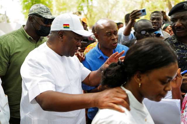 Ghana holds presidential and parliamentary election