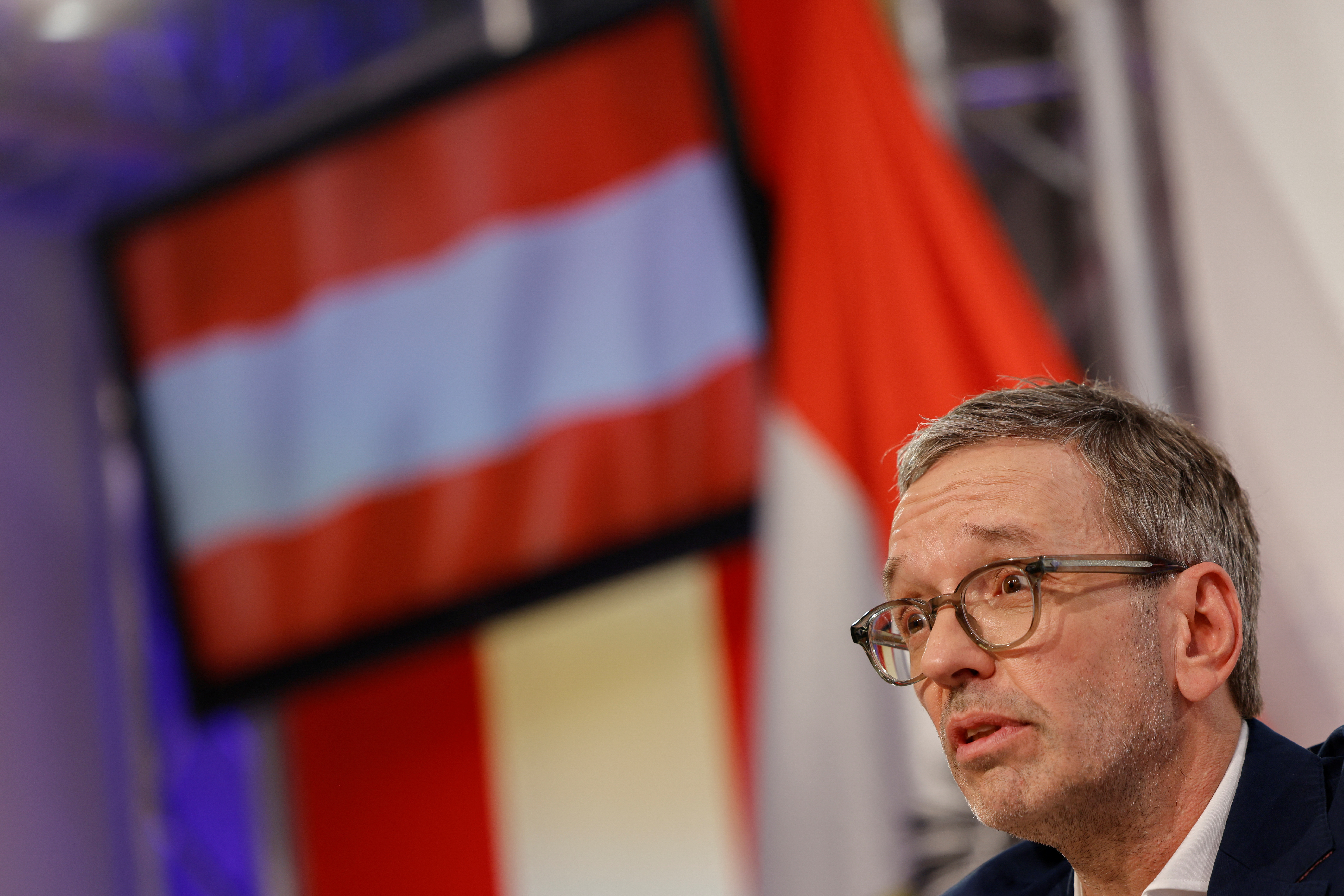 Austrian far-right leader Kickl holds press conference on coalition talks