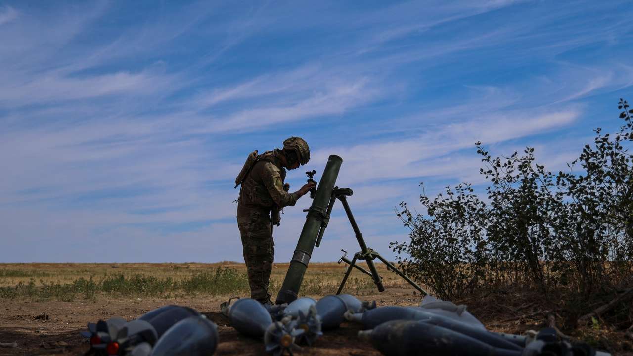 Ukrainian serviceman attend a military exercise in Kherson region