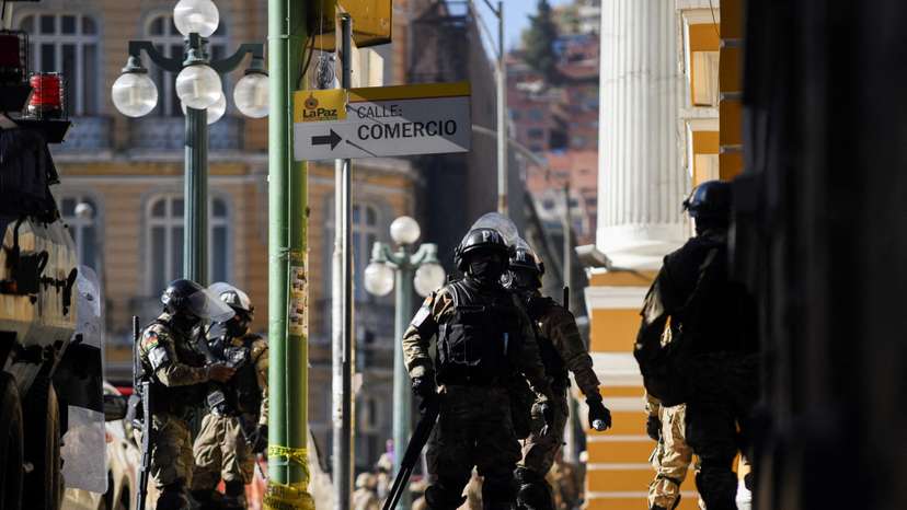 Bolivia's armed forces mobilize as President Arce "denounced the irregular mobilization", in La Paz
