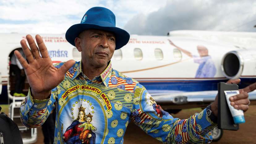 FILE PHOTO: Congolese Presidential candidate Moise Katumbi waves to his supporters at the Beni airport after holding campaign meetings in the Grand-Nord part of North Kivu province