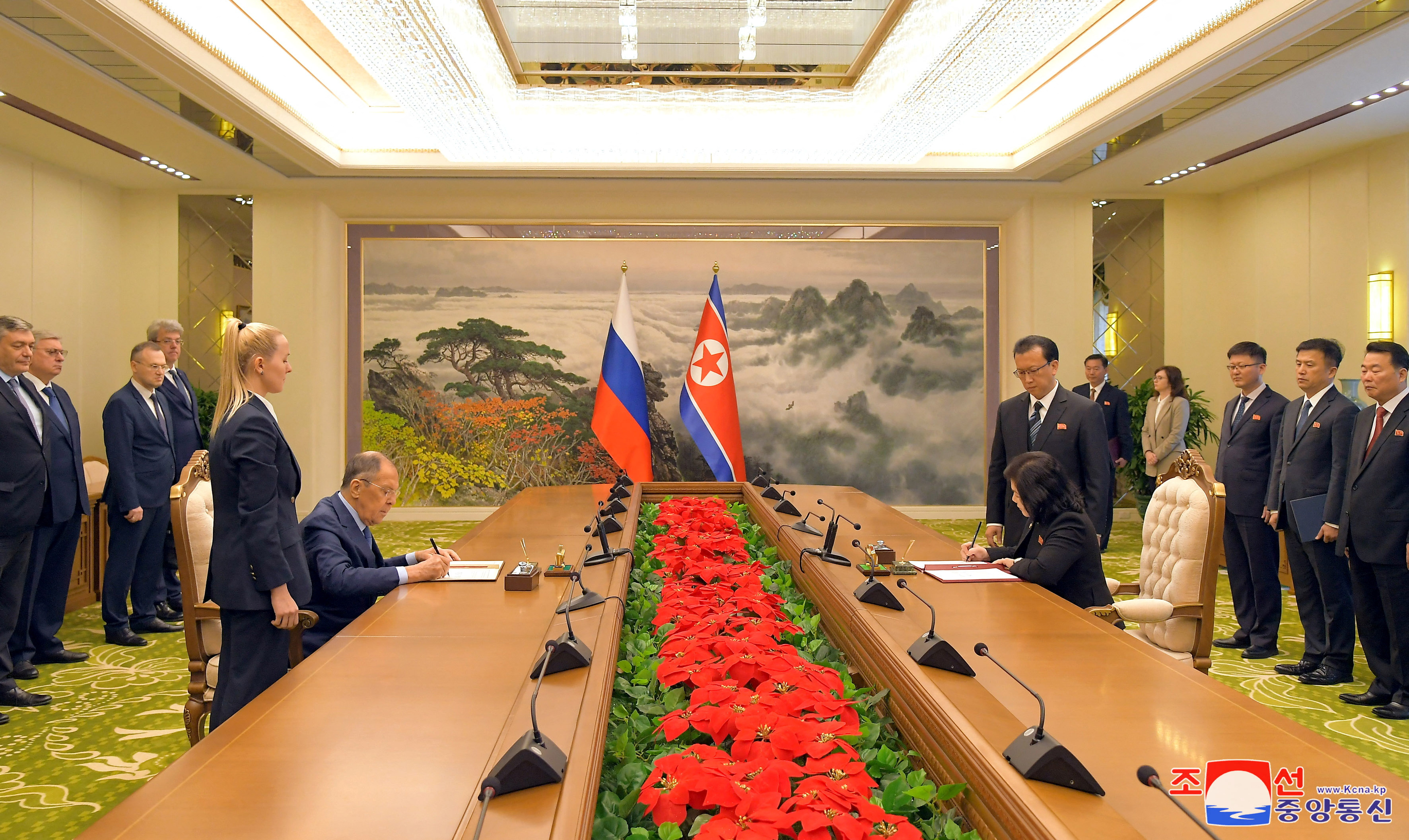 FILE PHOTO: North Korean Foreign Minister Choe Son Hui meets with Russian Foreign Minister Sergei Lavrov in Pyongyang