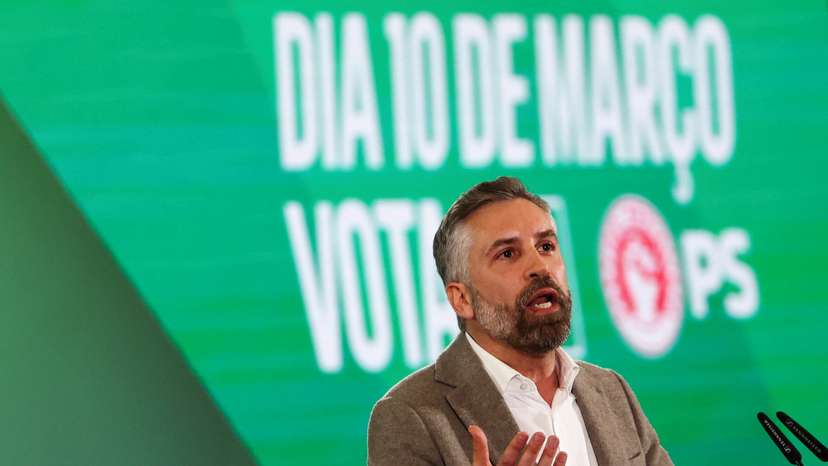Socialist Party Secretary General Santos rallies ahead of snap elections in Setubal