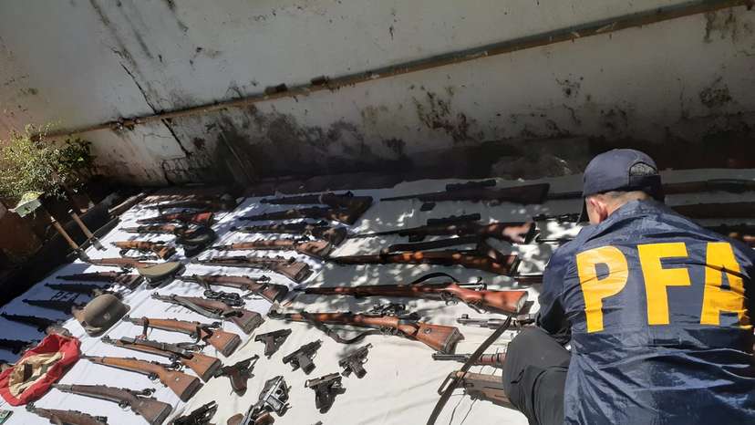 Argentine police seize Nazi paraphernalia