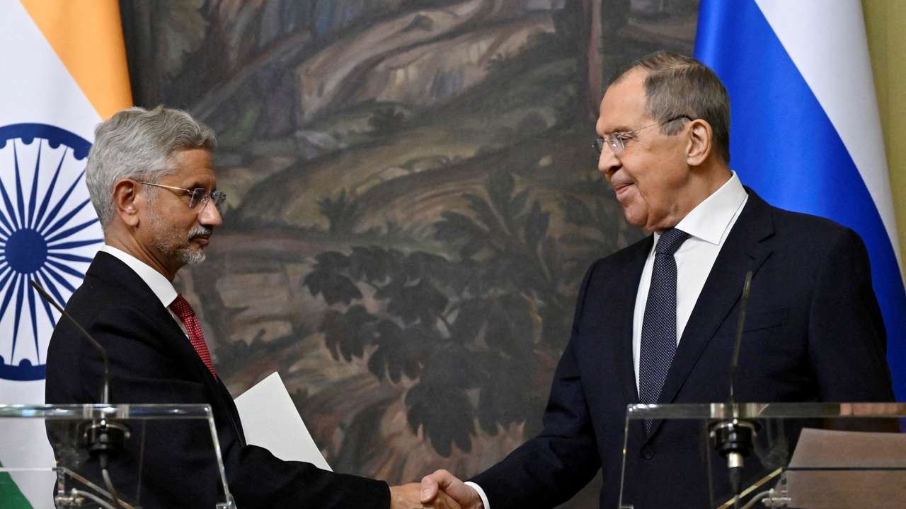 FILE PHOTO: Russia's Foreign Minister Sergei Lavrov meets India's Foreign Minister Subrahmanyam Jaishankar in Moscow