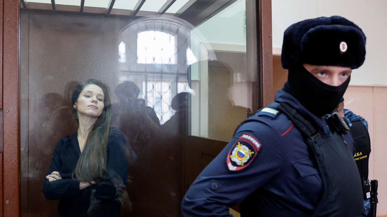 Journalist Favorskaya charged with participation in extremist group appears in Moscow court