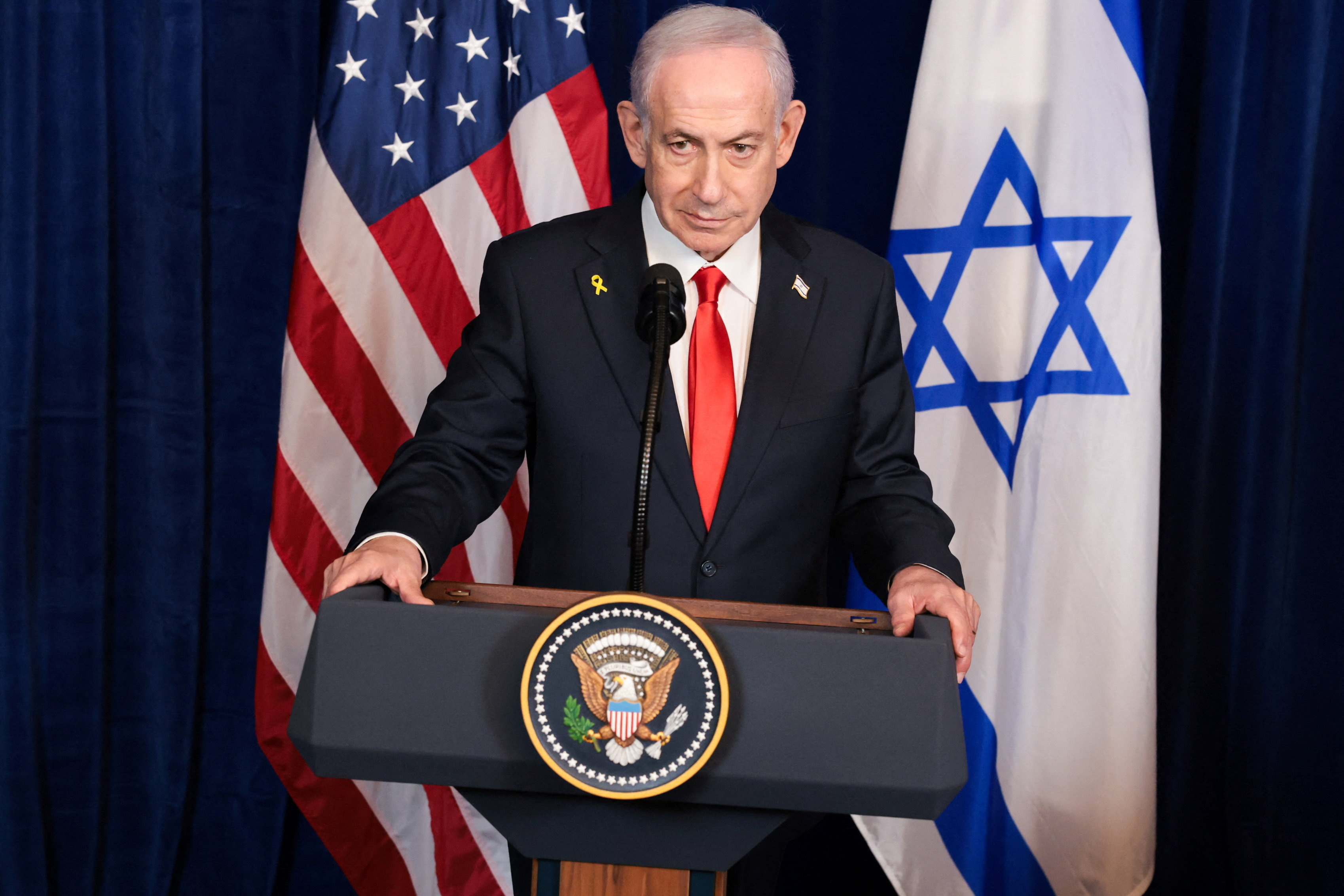 U.S. President Trump meets Israeli PM Netanyahu at Trump’s Mar-a-Lago club, in Palm Beach