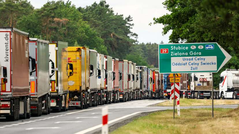 Poland imposes checks on German and Lithuanian borders amid migration fears