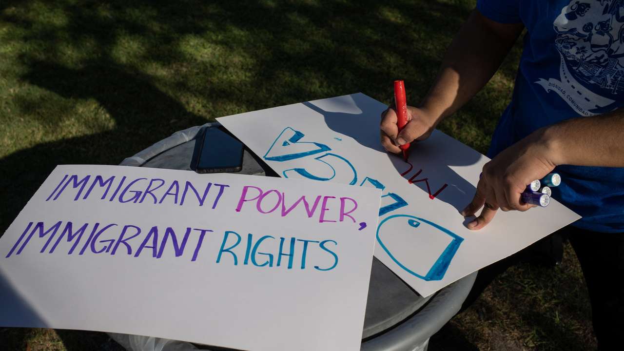 DACA policy supporters gather outside Texas court