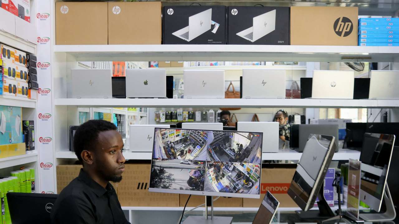 Somalia security CCTV cameras bring hope, fear to capital residents