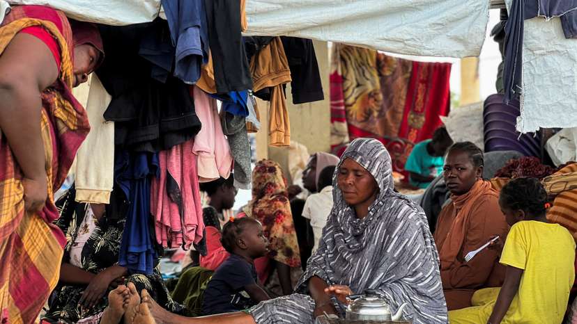 Families displaced by RSF advances in Sudan's El Gezira and Sennar states shelter at the Omar ibn al-Khattab displacement site, Kassala state