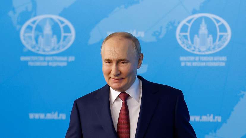 Russia's President Putin meets foreign ministry's leadership