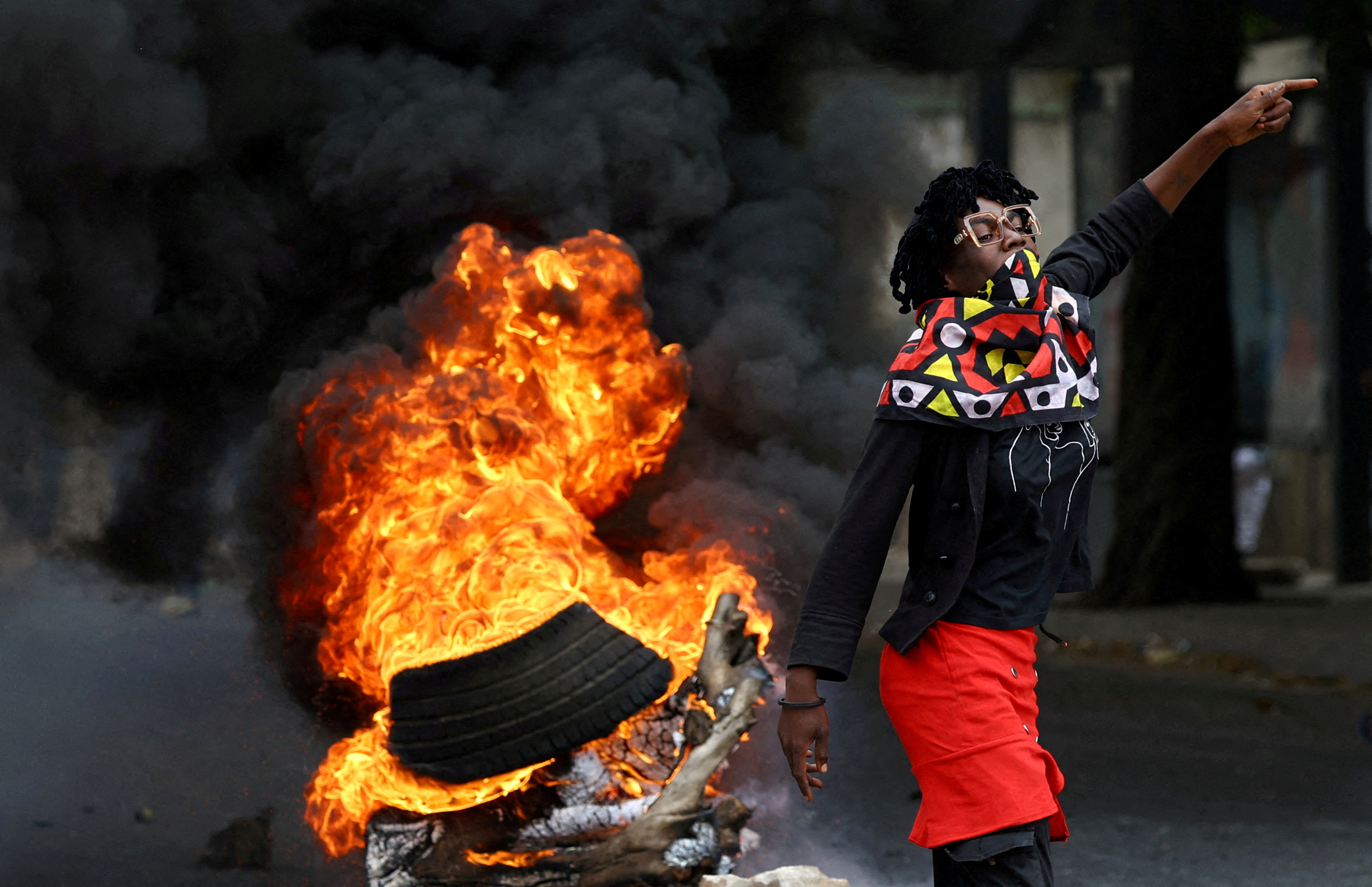 FILE PHOTO: Mozambique opposition party leads national shutdown against election outcome