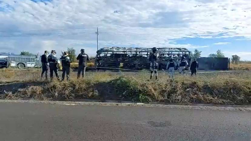 Mexico highway crash involving passenger bus