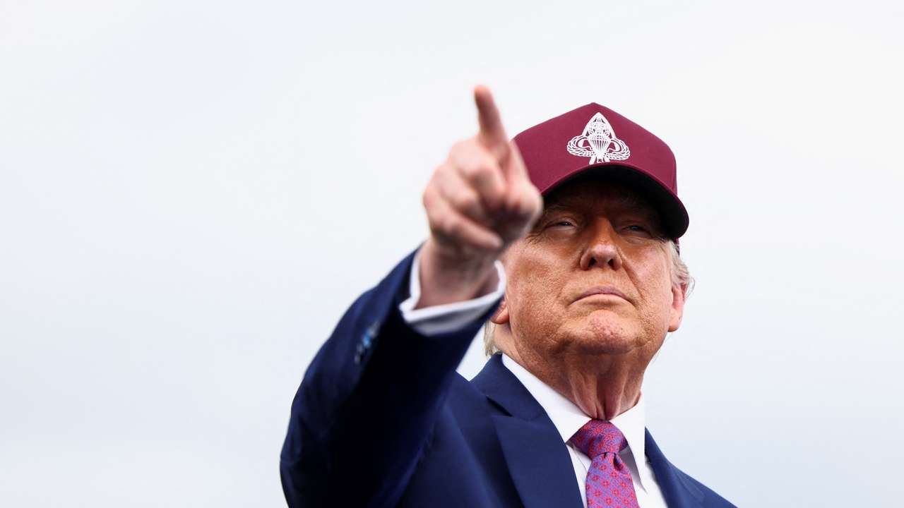 Trump visits Fort Bragg to mark U.S. Army anniversary