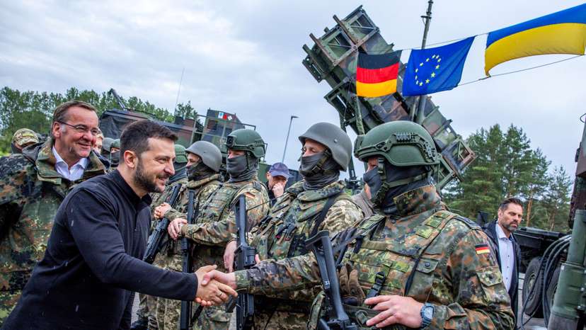 FILE PHOTO: Ukrainian President Volodymyr Zelenskiy visit to a military training area