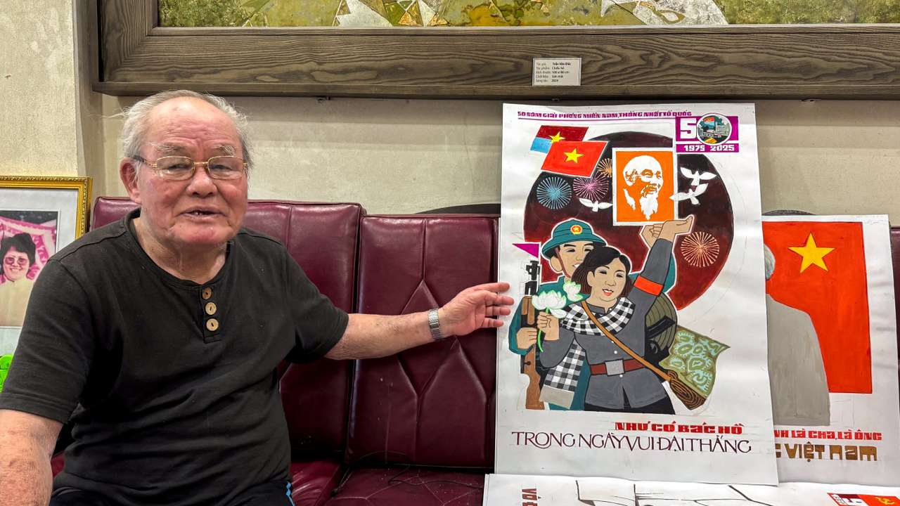 50th anniversary of Vietnam's Liberation Day, in Hanoi