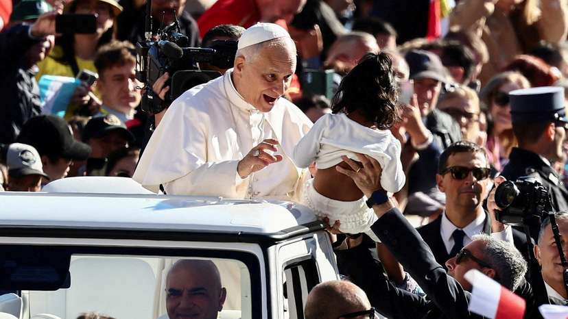 FILE PHOTO: FILE PHOTO: Pope Leo XIV holds general audience at the Vatican