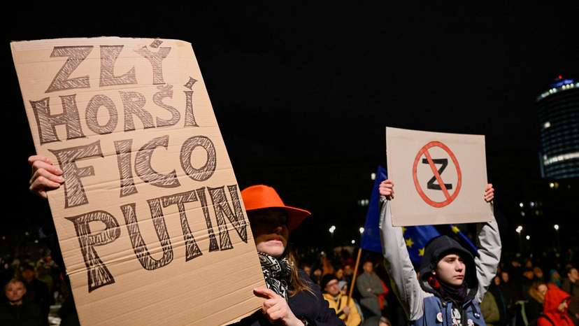 FILE PHOTO: Pro-Ukraine protest against the Slovak government's foreign policy in Bratislava
