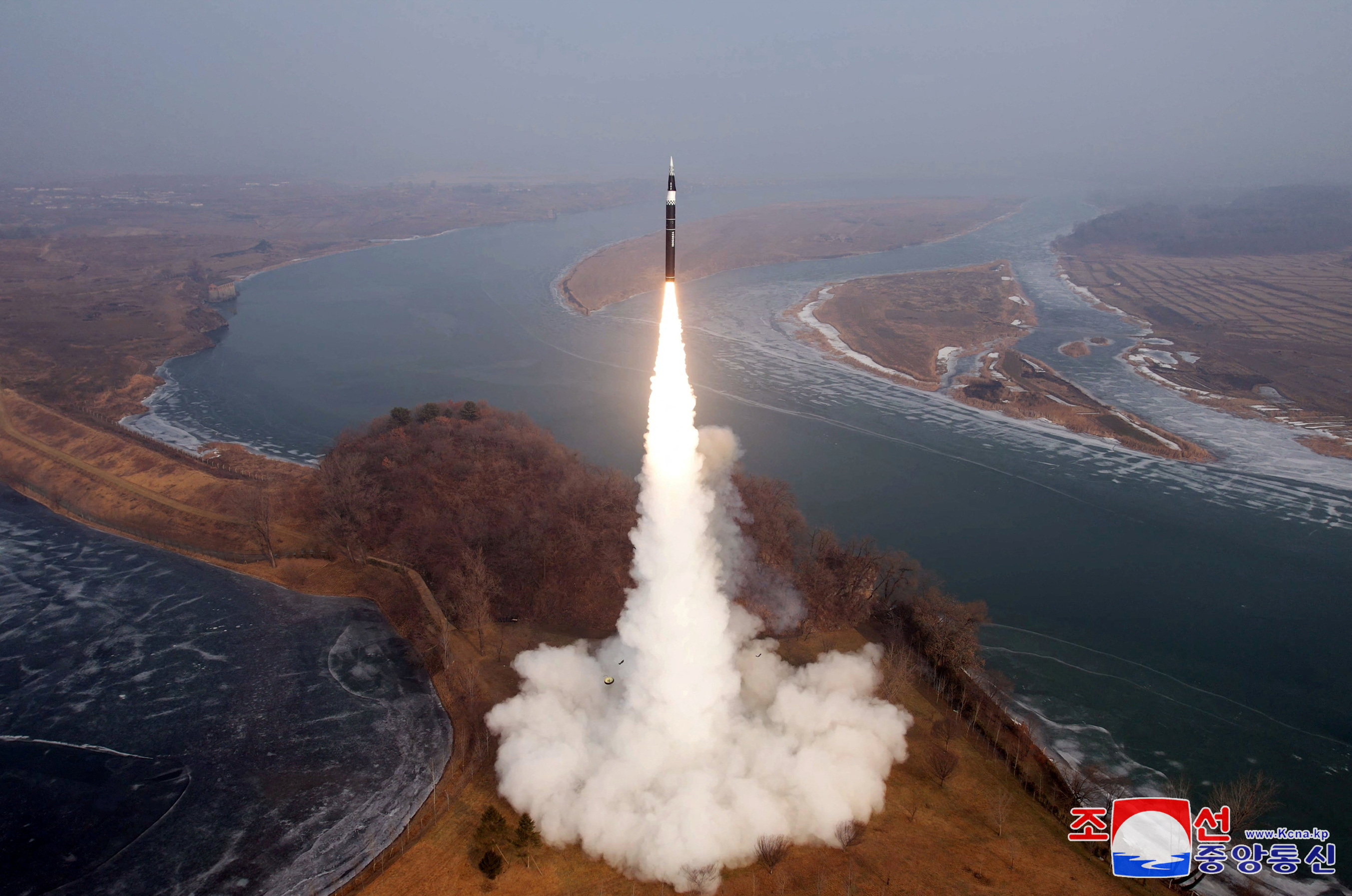 North Korea's Kim oversees successful test of new hypersonic missile, KCNA says