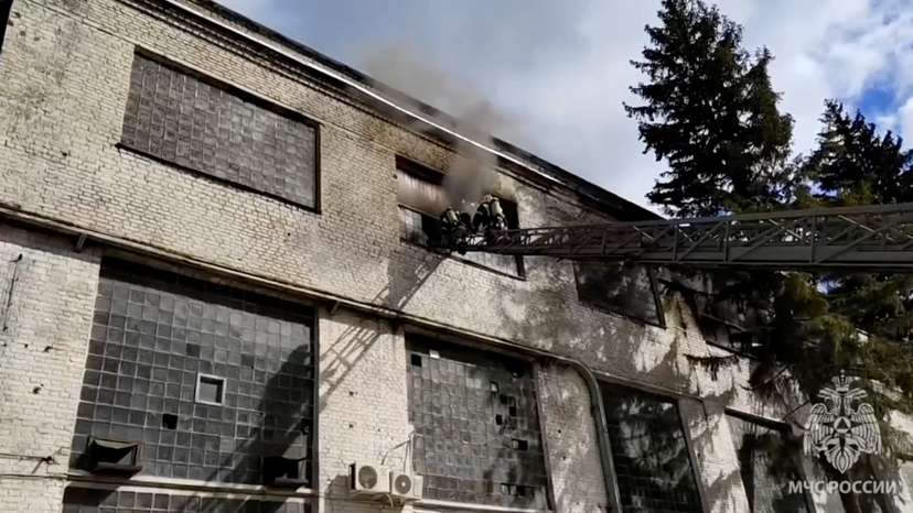 Fire at Russian electric equipment plant