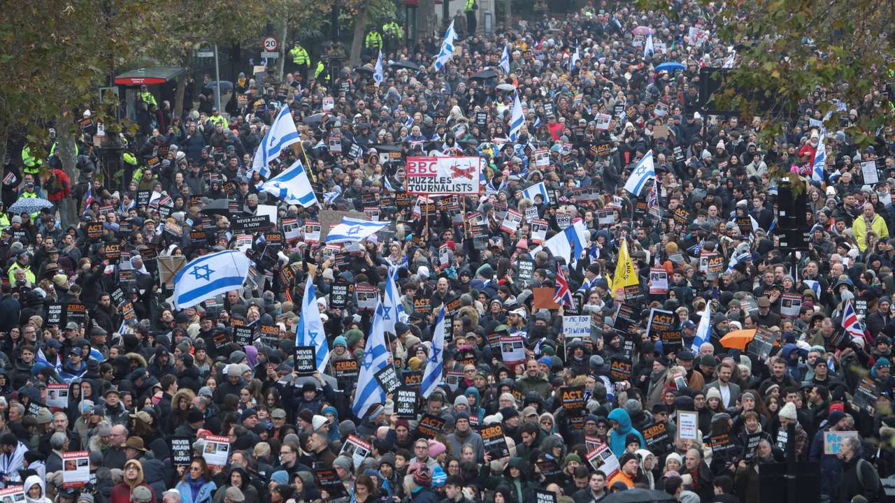Solidarity march against antisemitism in London