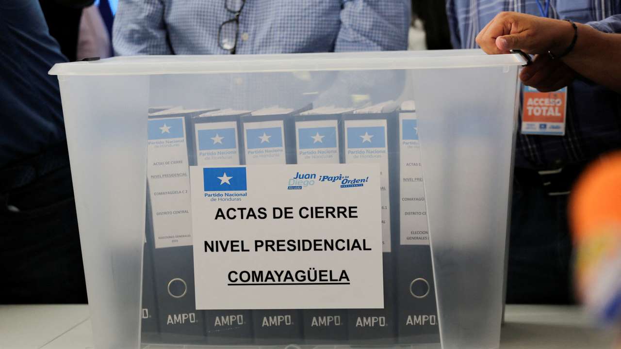 National Party's mayoral candidate for Tegucigalpa Juan Diego Zelaya addresses the media in Tegucigalpa