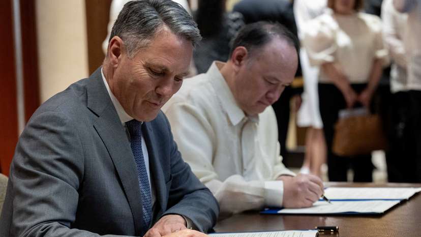 Philippines, Australia defence ministers hold joint briefing, in Makati City