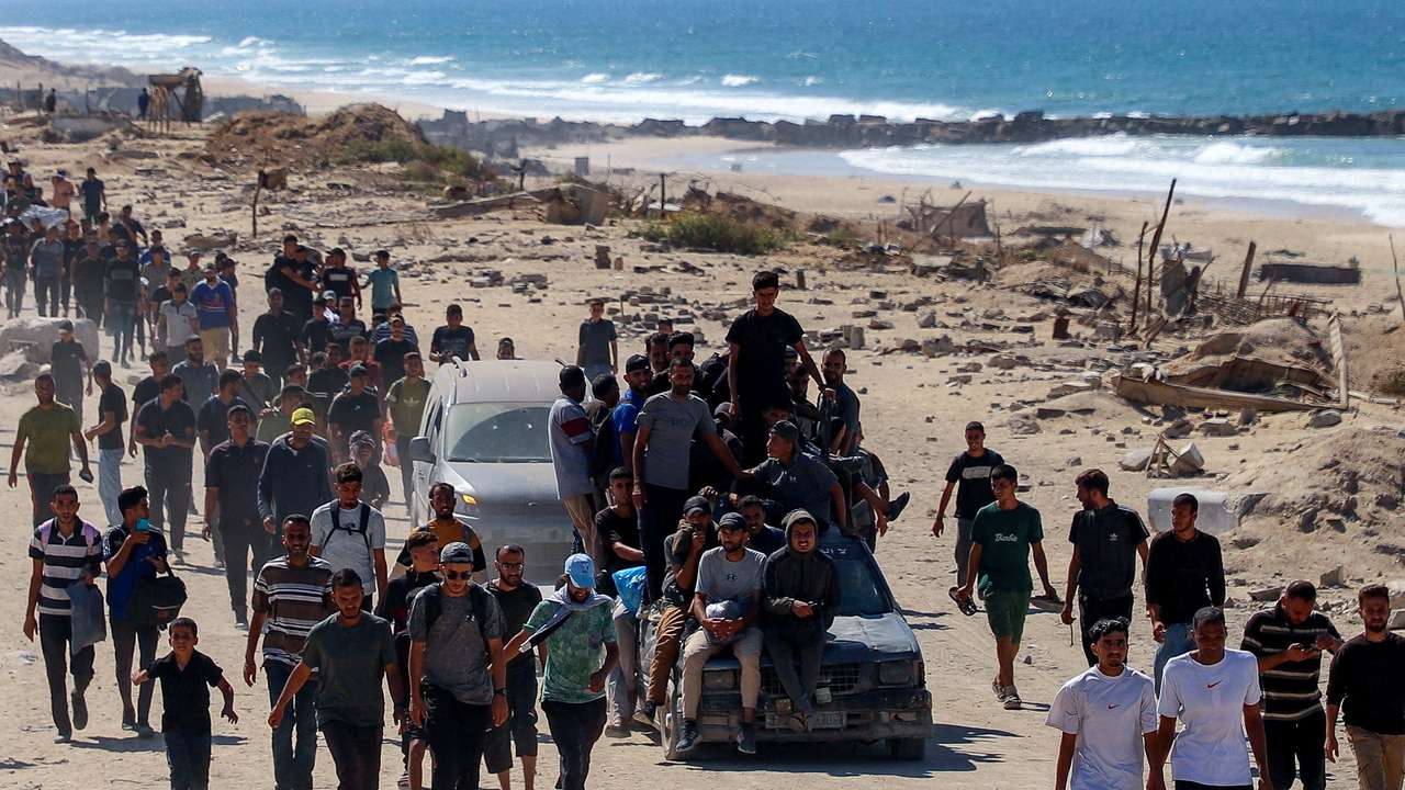 Ceasefire between Israel and Hamas goes into effect