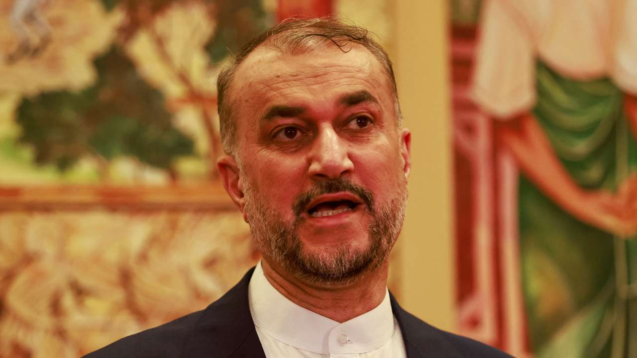 Sri Lankan and Iranian foreign ministers hold news conference, in Colombo