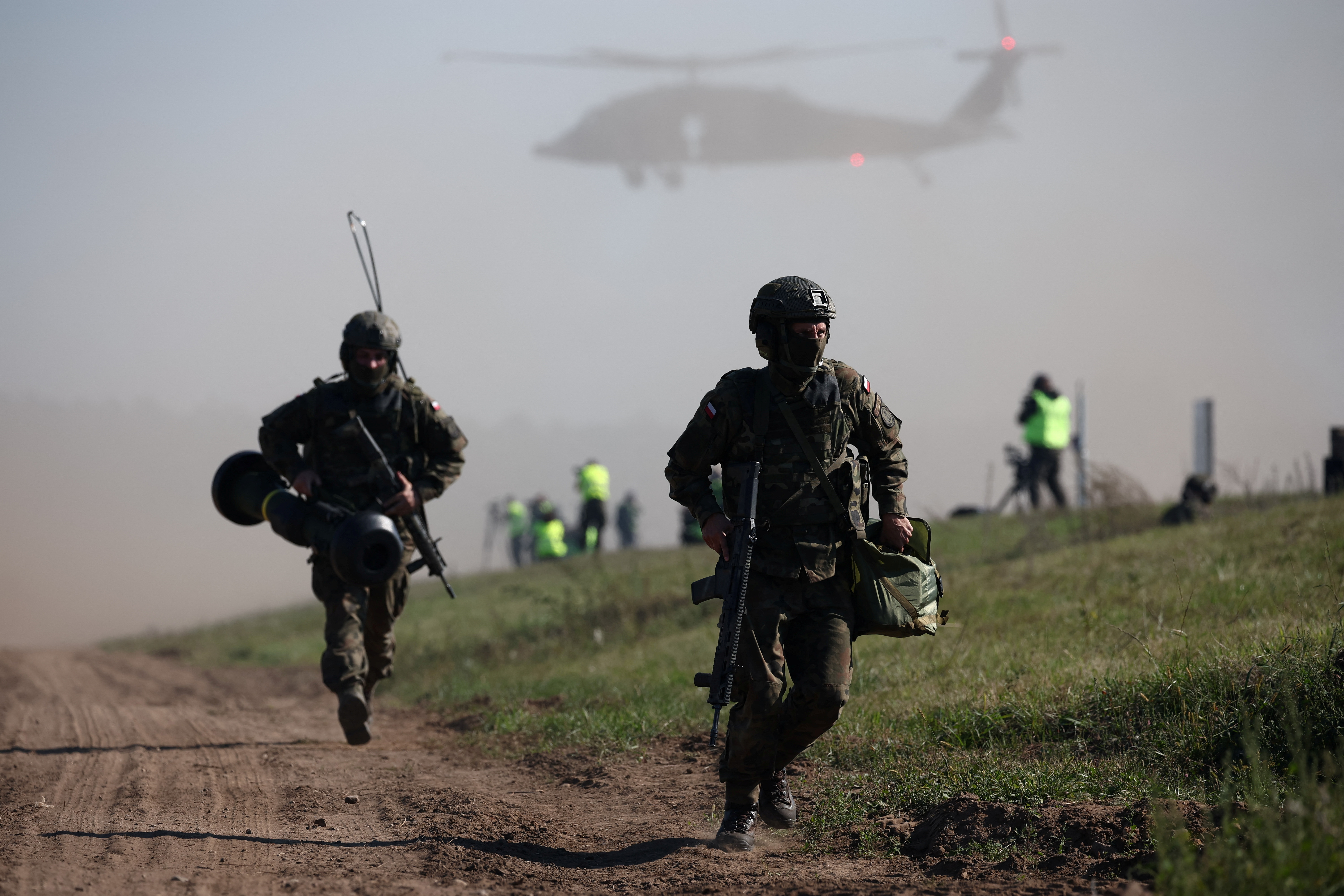 Polish soldiers take part in trial drills prior to annual artillery show ‘Autumn Fire 23’ at a military range in Bemowo Piskie near Orzysz
