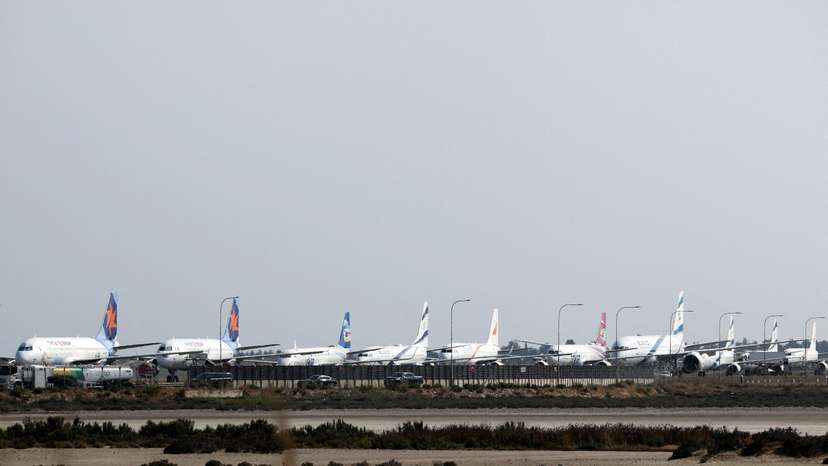 FILE PHOTO: Airlines keep avoiding Middle East airspace after US attack on Iran