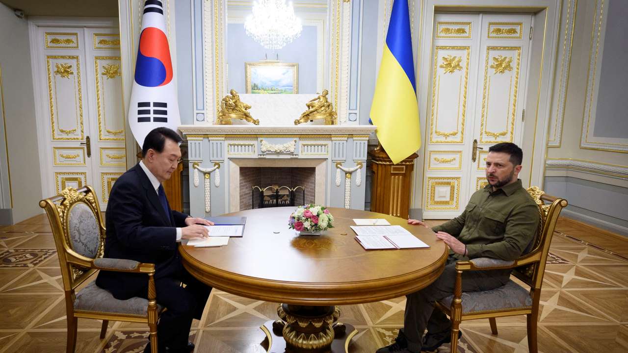 South Korean President Yoon Suk Yeol visits Kyiv