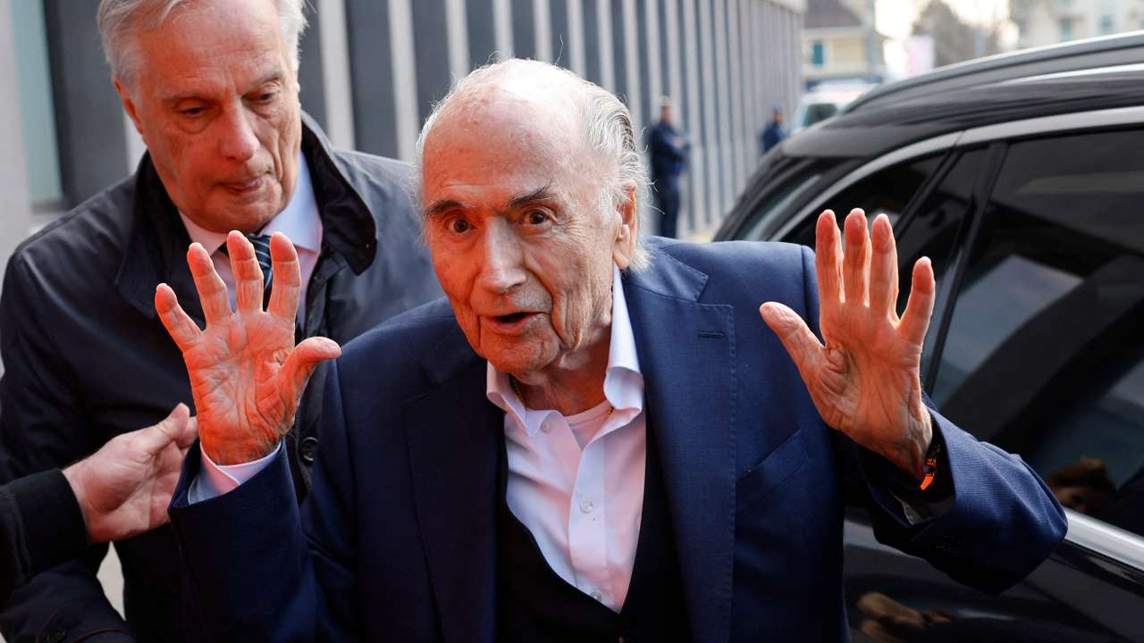 Former FIFA President Sepp Blatter and former UEFA President Michel Platini arrive at the tribunal for their verdict on corruption charges in Muttenz, March 25, 2025.