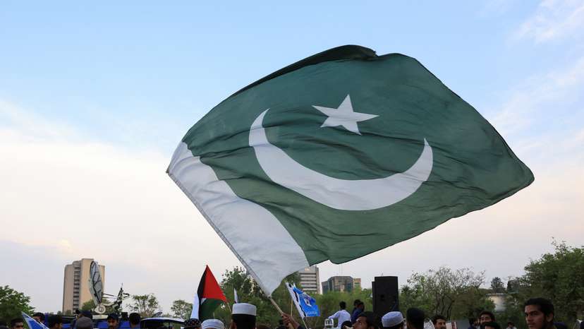 People gather in support of Pakistan Army, day after the ceasefire announcement between India and Pakistan, in Islamabad
